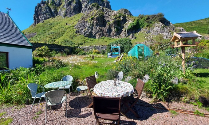 Ellenabeich Bed & Breakfast | Unforgettable Stay at Garragh Mhor B&B - Rated 10/10