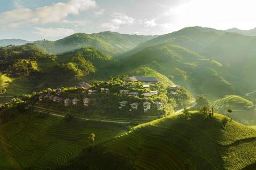 Mu Cang Chai Hotel | Experience Garrya Mù Cang Chải with Oceanfront Relaxation