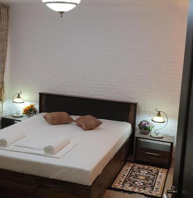 Alba Iulia Apartment | Perfect Getaway: Garsoniera 1 Decembrie, Pet & Child Friendly