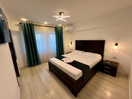 Tirgu Jiu Apartment | Guest-Rated Garsoniera SARA: Your Ideal Getaway