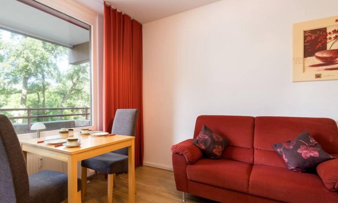 Lahnstein auf der Hohe Apartment | Pet-Friendly Apartment B111 with Pool and Spa Amenities