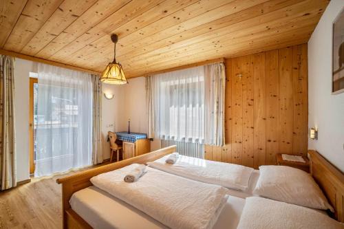 Brennero Apartment | Gartnerhof Apt Rose: Family & Pet-Friendly Retreat