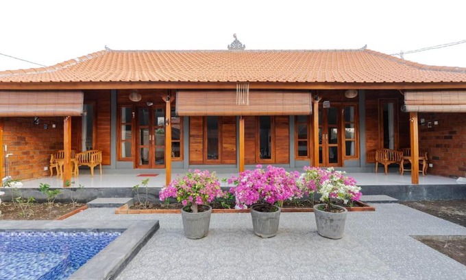 Purwakerti Villa | Experience Garvi Villa: 4-Star Pet-Friendly Oceanfront Escape