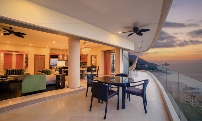 Amapas Apartment | Panoramic Oceanfront Apartment at Garza Blanca Resort
