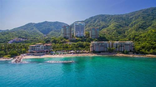 South Shore Hotel Area Hotel | Escape to Garza Blanca Preserve Resort & Spa: 5-Star Luxury