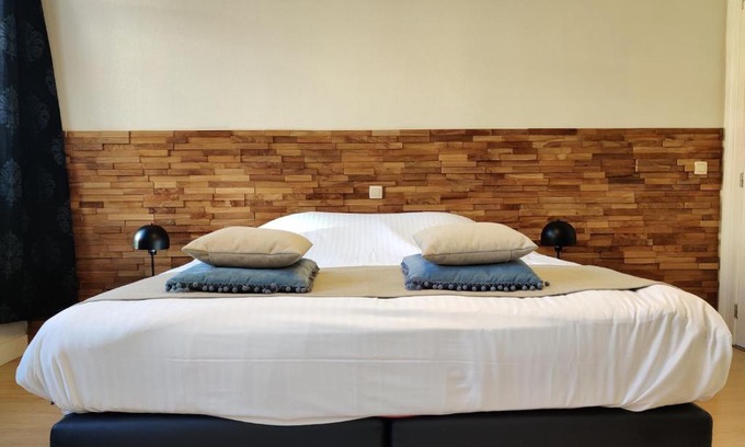 Nieuwpoort House | Eco-Friendly Retreat at Gastenverblijf De Arend, 4-Star Stay