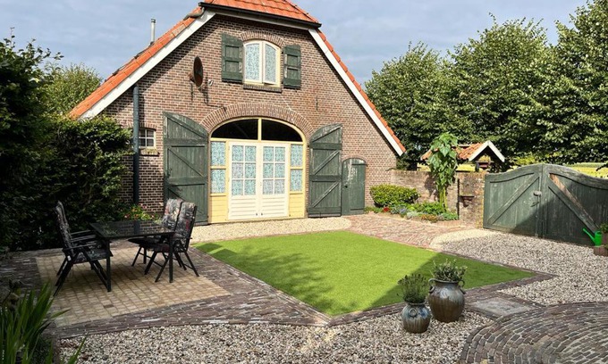 Hoog Soeren Bed & Breakfast | Unique Stay at De Kronkel in the Beautiful Veluwe