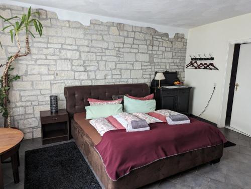 Freyburg House | Family-Friendly Stay at Gasthaus alt Freyburg - 8/10 Rating