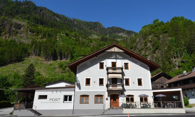Huben Apartment | Discover Gasthaus Post: Pet-Friendly Bliss with Spa Access