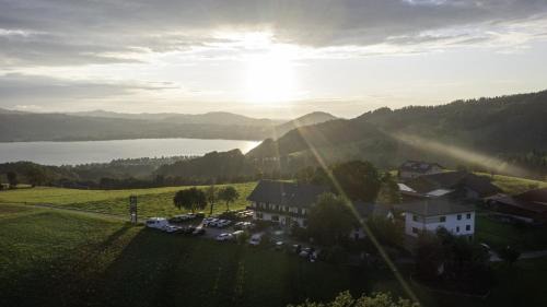 Weyregg am Attersee House | Oceanfront Haven at Gasthaus Schöberingerhof: Rated 8.3/10