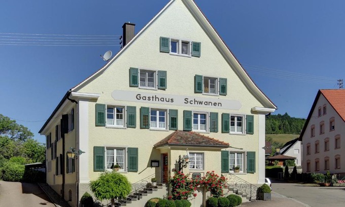 Stuehlingen Hotel | Exceptional Gasthaus Schwanen with Ocean Views & Family Amenities