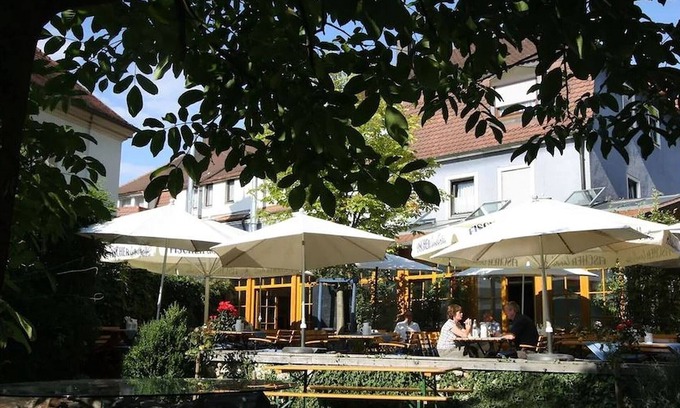 Feuchtwangen Hotel | Experience Gasthaus Sindel-Buckel Herrenhaus: Rated 9.4/10!