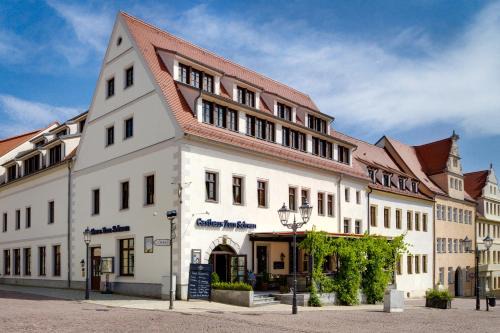 Oschatz Hotel | Pet-Friendly Gasthaus Zum Schwan with Breakfast & Dining