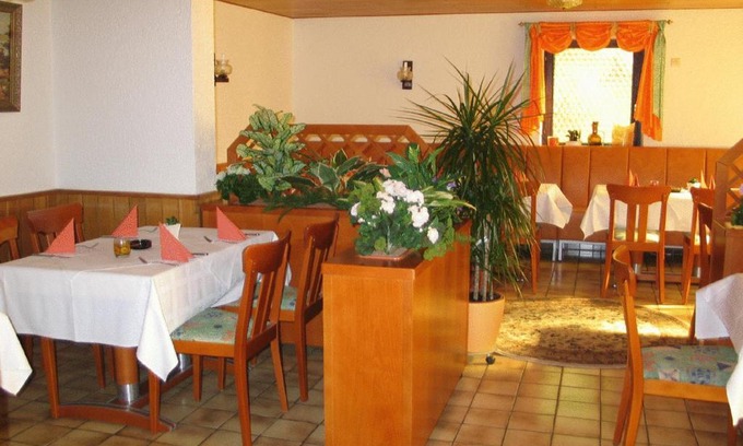 Feilbingert House | Family-Friendly Retreat at Gasthaus zur Krone