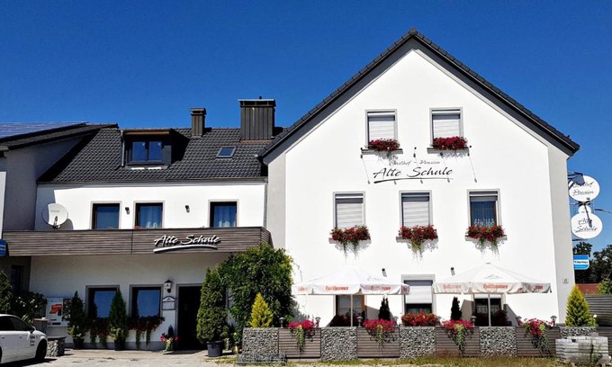 Fuerstenzell Bed & Breakfast | Pet-Friendly Gasthof Alte Schule: Family-Friendly Retreat