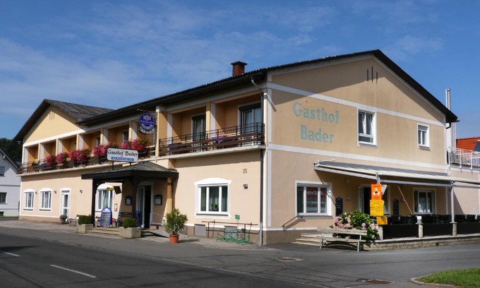 Deutsch Goritz Hotel | Comfortable Gasthof Bader: Pet-Friendly with Breakfast