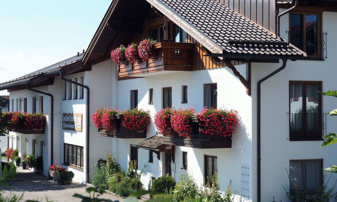 Schechen House | Guest Rated 9.4: Gasthof Esterer with Restaurant & Breakfast