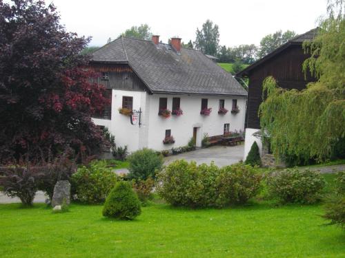 Baierdorf House | Family-Friendly Gasthof Gangl with Pool & High Guest Ratings