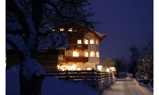 Fulpmes Hotel | Guest Rated 10/10 at Gasthof Gröbenhof with Family Amenities