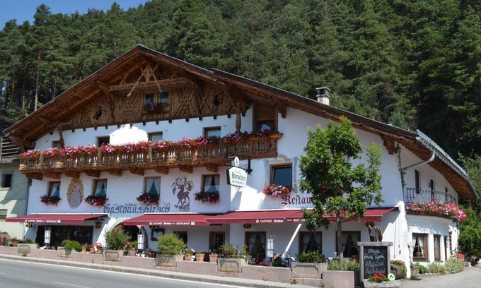 Leithen Hotel | Discover Gasthof Hirschen: Top-Rated Stays Await You!