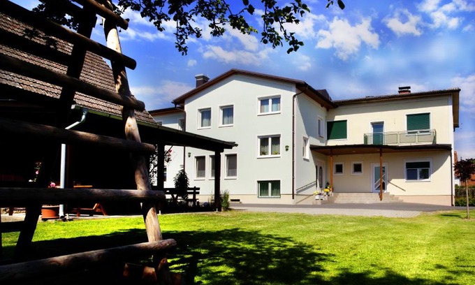 Rauchwart House | Guest Favorite: Gasthof Hotel Lang with Family-Friendly Amenities