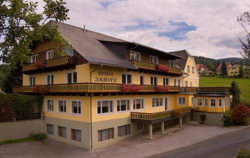 Semriach Hotel | Welcoming Gasthof-Hotel Jaritz: Pet-Friendly Getaway