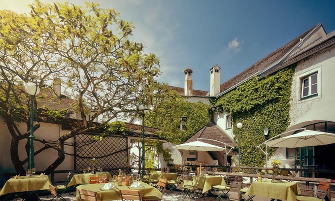 Ardagger Markt Hotel | Discover Gasthof Hotel Schiffsmeisterhaus: Family-Friendly Stay