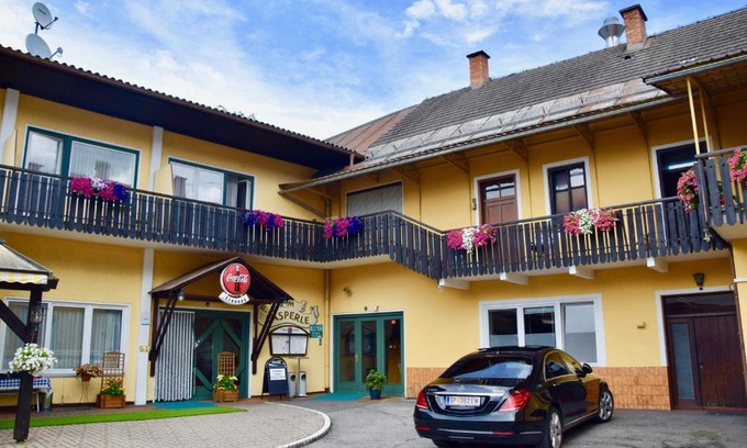 Spittal an der Drau Hotel | Family-Friendly Gasthof Kasperle with Restaurant Amenities
