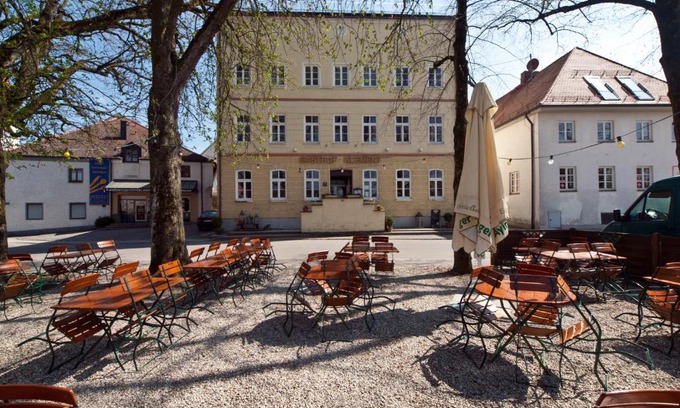 Isen Hotel | Discover Gasthof Klement: Family-Friendly with Top Ratings