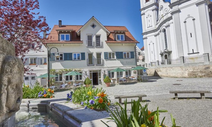 Bad Waldsee Hotel | Discover Comfort at Gasthof Kreuz with Onsite Dining