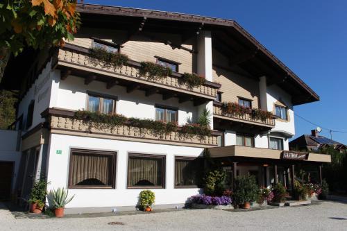 Moosburg House | Enjoy Oceanfront Relaxation at Gasthof Liebetegger