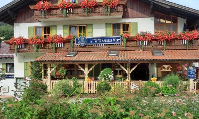 Elisabethszell Bed & Breakfast | Pet-Friendly Gasthof Oberer Wirt: Guest Rated 9/10