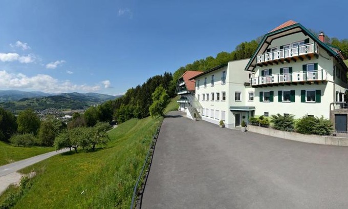 Wolfsberg House | Oceanfront Gasthof-Pension Ölberger with Hot Tub & Breakfast