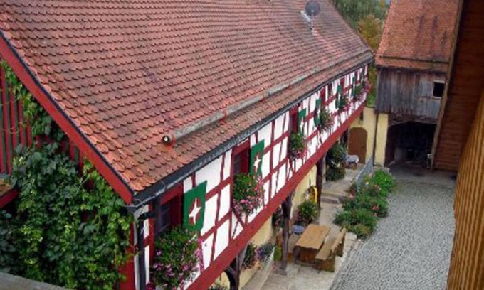Neualbenreuth House | Welcome to Gasthof-Pension Kesslsimerhof: Family-Friendly Stay