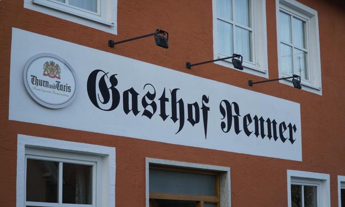 Thalmassing House | Experience Oceanfront Bliss at Gasthof Pension Renner