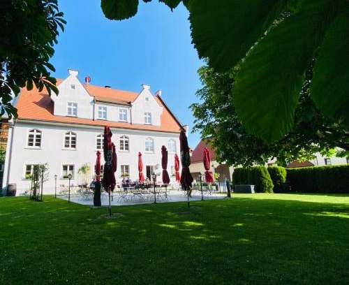 Eberhardzell Hotel | Cozy Gasthof Rössle Eberhardzell: Family-Friendly Stay
