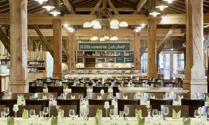 Reutte Hotel | Cozy Gasthof Salzstadl: Family-Friendly & Relaxing Retreat