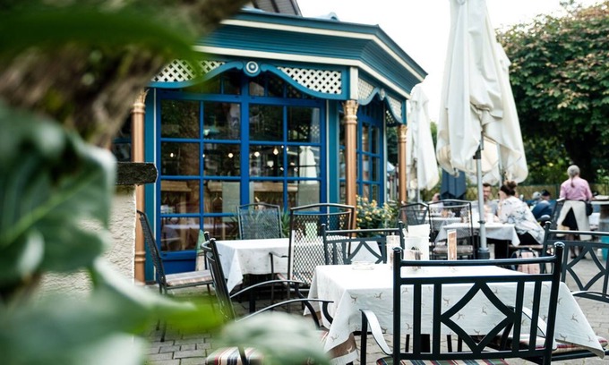 Sankt Leondard Hotel | Relax at Gasthof Schorn: 4-Star Comfort and Dining