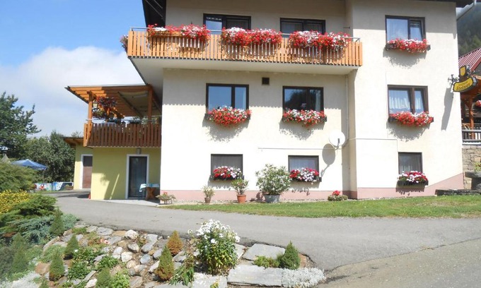 Muehlen Hotel | Oceanfront Gasthof Steiner: Rated 9.2/10 for Families