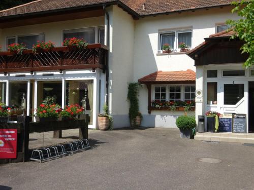 Bollenborn Hotel | Pet Friendly Getaway at Gasthof Waldeslust - Rated 8/10