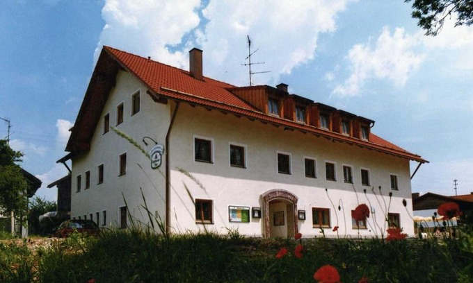Kirchdorf am Inn House | Welcoming Gasthof zum Kirchenwirt: Pet-Friendly Retreat