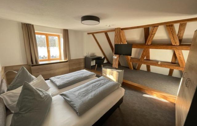 Unterallgau House | Pet-Friendly Gasthof zum Rößle in Lautrach with Kitchen