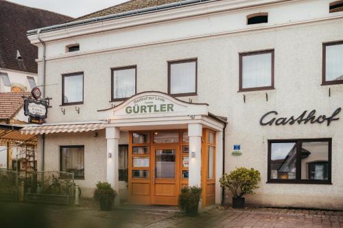 Neuhofen an der Ybbs Hotel | Discover Gasthof Zur Linde: Family-Friendly Retreat