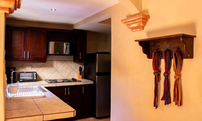 Antigua Guatemala Apartment | Ideal Getaway: Pet-Friendly Retreat Near Central Park