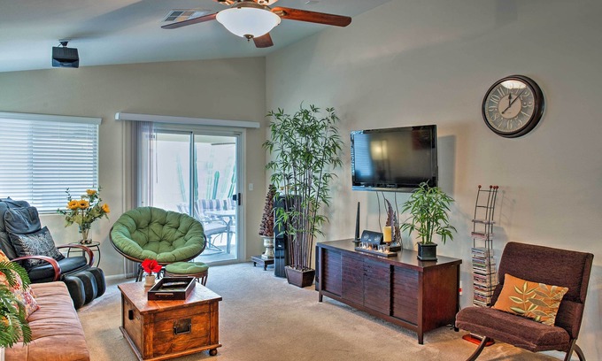Sunrise Manor House | Escape to Las Vegas: Cozy Retreat with Spa & Porch