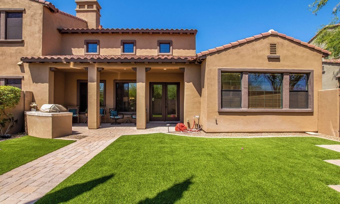 Talon Retreat House | Inviting Grayhawk Retreat with Pool & Golf Access