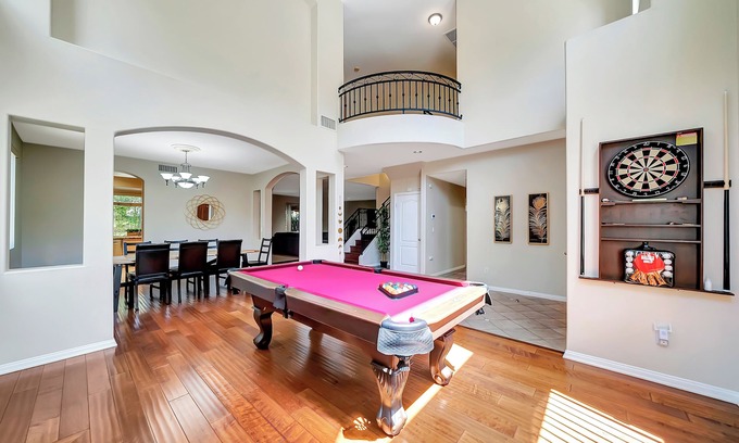 Tarzana House | Gated King-Suite Villa W Pool Table & Fireplace!