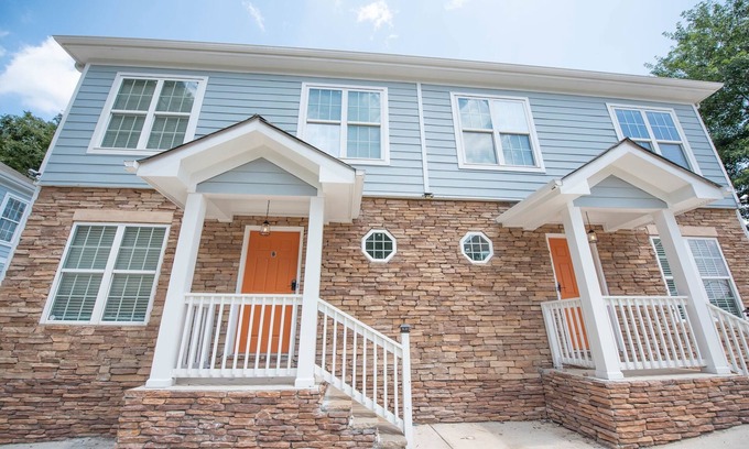 Southwestern House | Family-Friendly Gated Home Near Atlanta with Breakfast