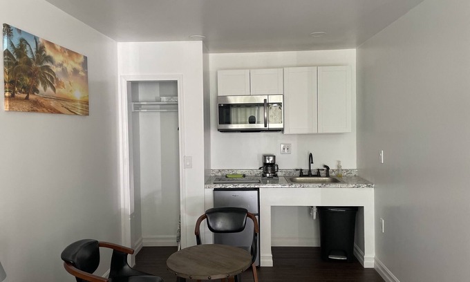 Corning Hotel | Budget-Friendly Gatehouse Motel with Family Amenities