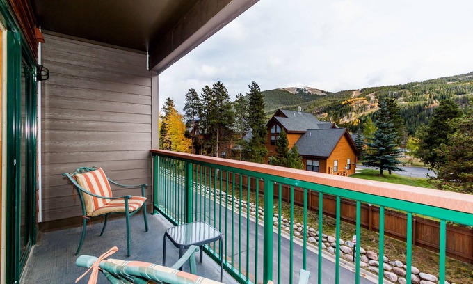 Mountain House Condo | Gateway by Summit County: Mountain Retreat with Ocean View